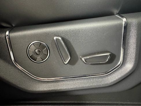 Used 2024 Ford Expedition Max Platinum image 39