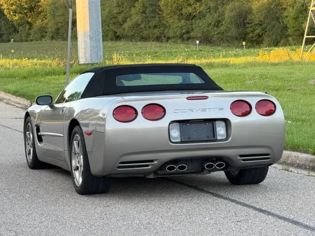 Used 2002 Chevrolet Corvette Convertible w/ Preferred Equipment Group2 RWD image 13