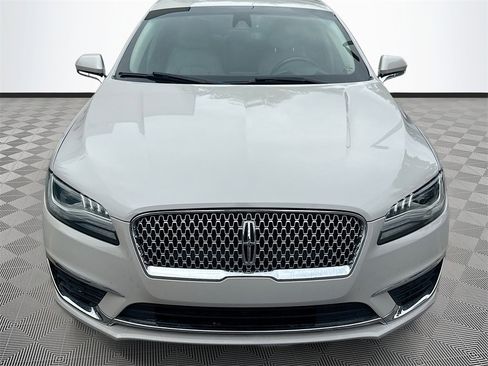 Used 2019 Lincoln MKZ Premiere image 2