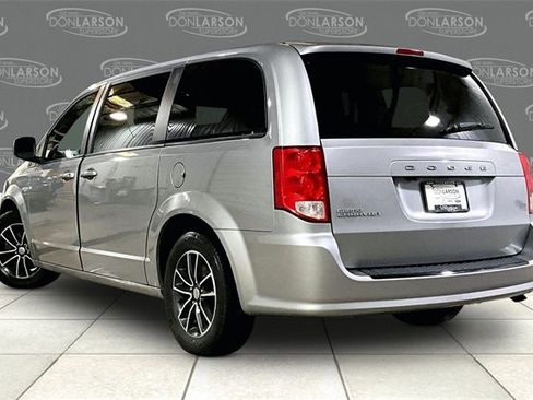 Used 2018 Dodge Grand Caravan SXT w/ Blacktop Package image 5
