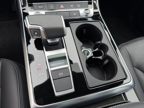 Used 2025 Audi Q7 3.0T Premium Plus image 26