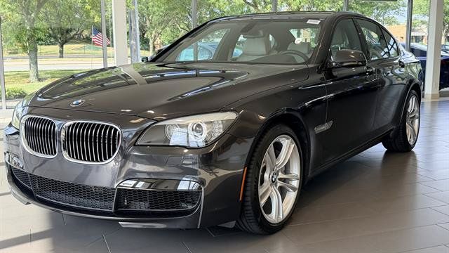 Used 2012 BMW 750i RWD image 13