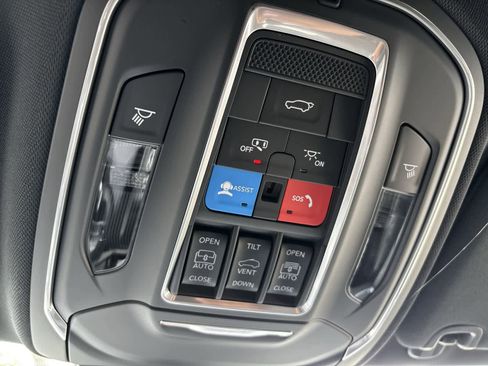 New 2026 Jeep Cherokee Overland AWD/4WD image 23