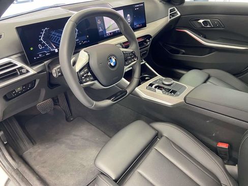 Used 2025 BMW 330i xDrive Sedan w/ Convenience Package image 19