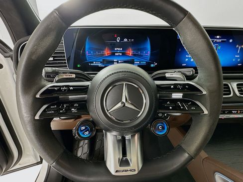 Used 2024 Mercedes-Benz GLS 63 AMG 4MATIC image 12