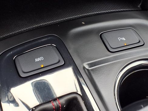 Used 2024 Chevrolet Equinox RS image 9