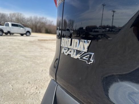 Used 2025 Toyota RAV4 LE image 8