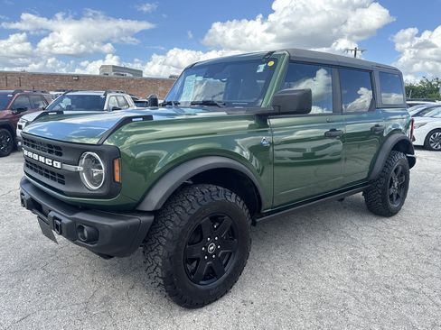 Used 2023 Ford Bronco Black Diamond AWD/4WD image 7