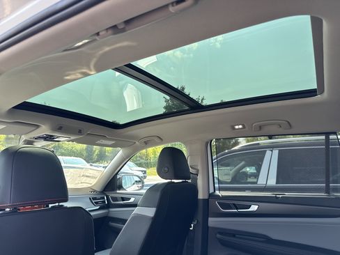 New 2026 Volkswagen Atlas Peak Edition image 24