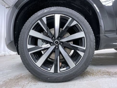 New 2025 Volvo XC90 T8 Core w/ Climate Package image 11