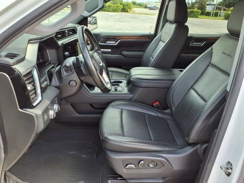 Used 2024 GMC Sierra 1500 Denali w/ Denali Reserve Package AWD/4WD image 24
