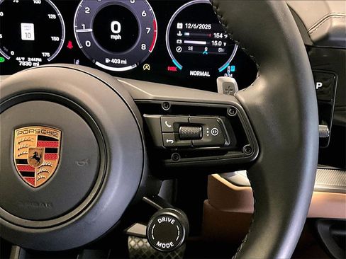 Certified 2025 Porsche Cayenne image 24