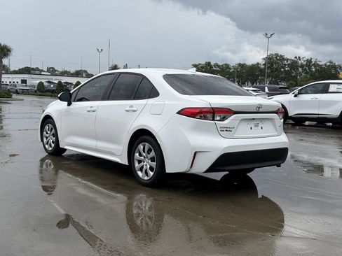 Used 2024 Toyota Corolla LE FWD image 6