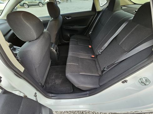 Used 2016 Nissan Sentra S image 19