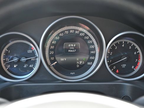 Used 2016 Mercedes-Benz E 350 4MATIC Sedan image 25