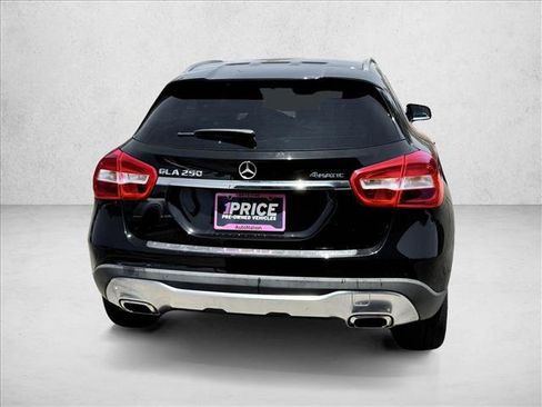 Used 2020 Mercedes-Benz GLA 250 4MATIC w/ Premium Package image 5