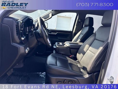 Used 2025 GMC Sierra 1500 SLT image 14