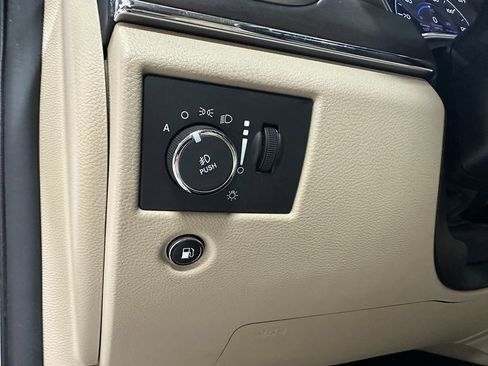 Used 2016 Jeep Grand Cherokee Limited image 31