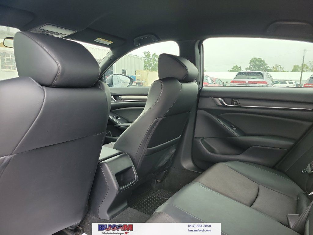 Used 2019 Honda Accord Sport image 13