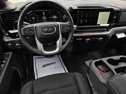 New 2025 GMC Sierra 1500 SLE image 20