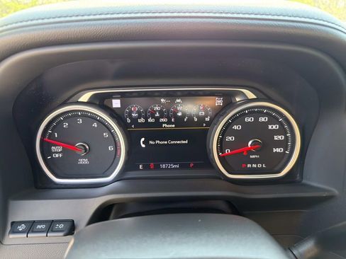 Used 2022 Chevrolet Silverado 1500 LTZ w/ Technology Package AWD/4WD image 30