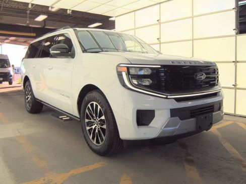 Used 2025 Ford Expedition Max Platinum image 1
