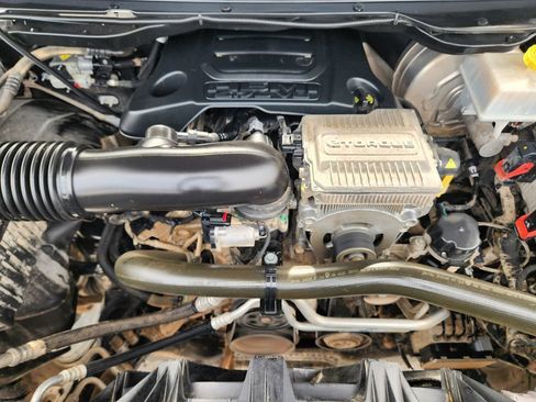 Used 2022 RAM 1500 Laramie w/ Sport Appearance Package AWD/4WD image 34