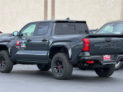 Used 2026 Toyota Tacoma TRD Pro image 6