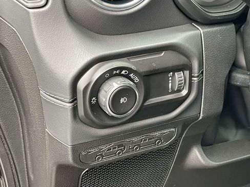 New 2026 Jeep Wrangler Unlimited Sahara AWD/4WD image 25