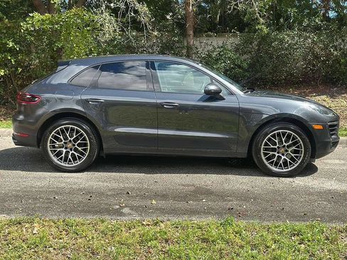 Used 2018 Porsche Macan Sport Edition image 7