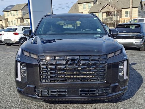 Used 2024 Hyundai Palisade Calligraphy image 2