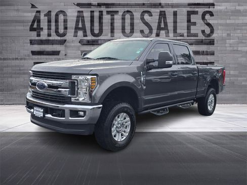 Used 2017 Ford F250 XLT w/ XLT Value Package image 6