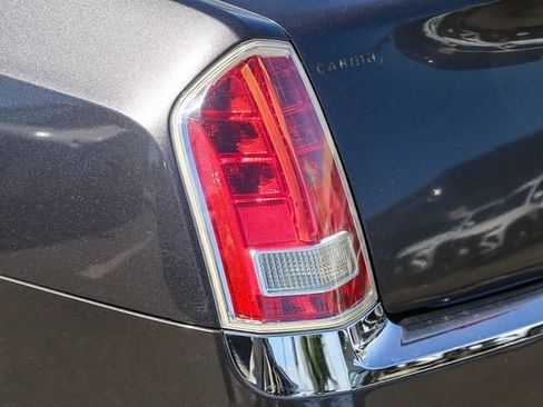 Used 2014 Chrysler 300 RWD image 12