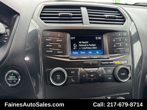 Used 2018 Ford Explorer XLT image 99