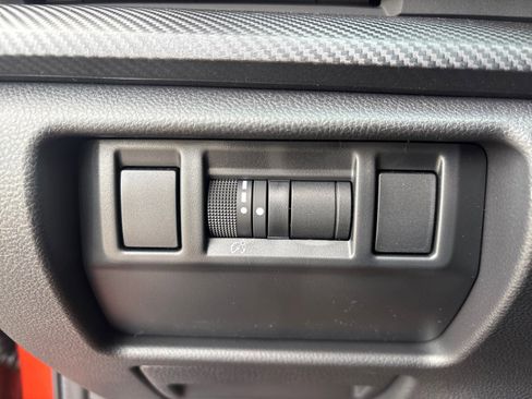 New 2025 Subaru Crosstrek 2.5i Limited w/ Popular Package #3A image 16