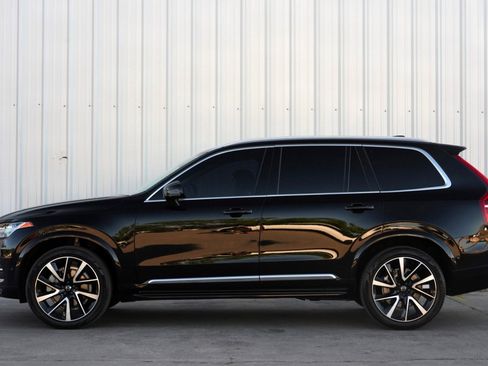 Used 2023 Volvo XC90 B6 Plus image 8