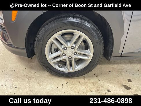 Used 2020 Hyundai Kona SE AWD/4WD image 11