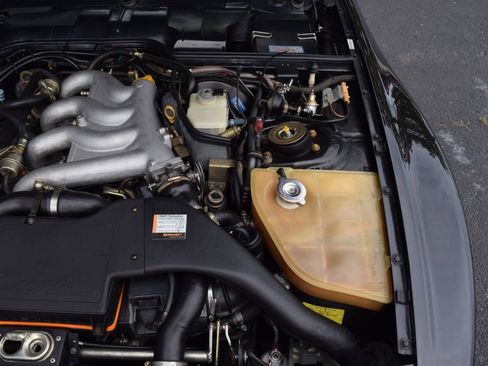 Used 1988 Porsche 944 Turbo RWD image 81
