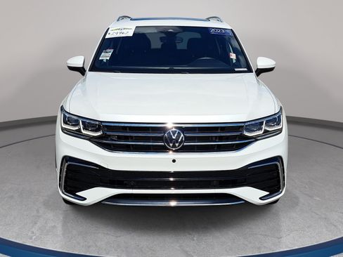 Certified 2023 Volkswagen Tiguan SEL R-Line AWD/4WD image 2