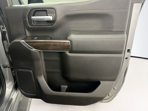 Used 2020 Chevrolet Silverado 1500 LT Trail Boss image 32