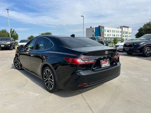 Used 2026 Toyota Camry XLE w/ Premium Plus Package FWD image 7
