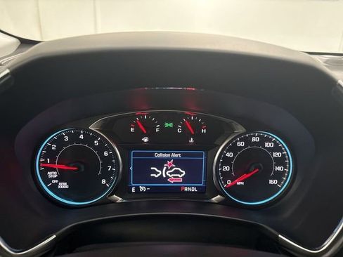 Used 2024 Chevrolet Equinox LT image 38