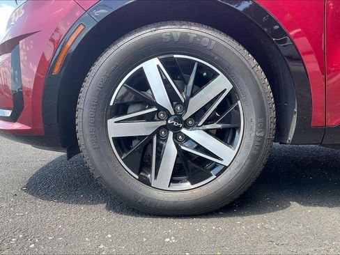 Used 2022 Kia Sorento S FWD image 8