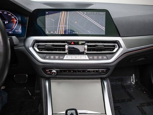 Used 2023 BMW M440i Convertible w/ Premium Package image 22