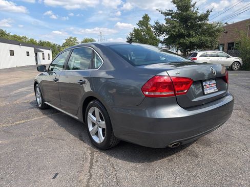 Used 2014 Volkswagen Passat 2.5 SE FWD image 4