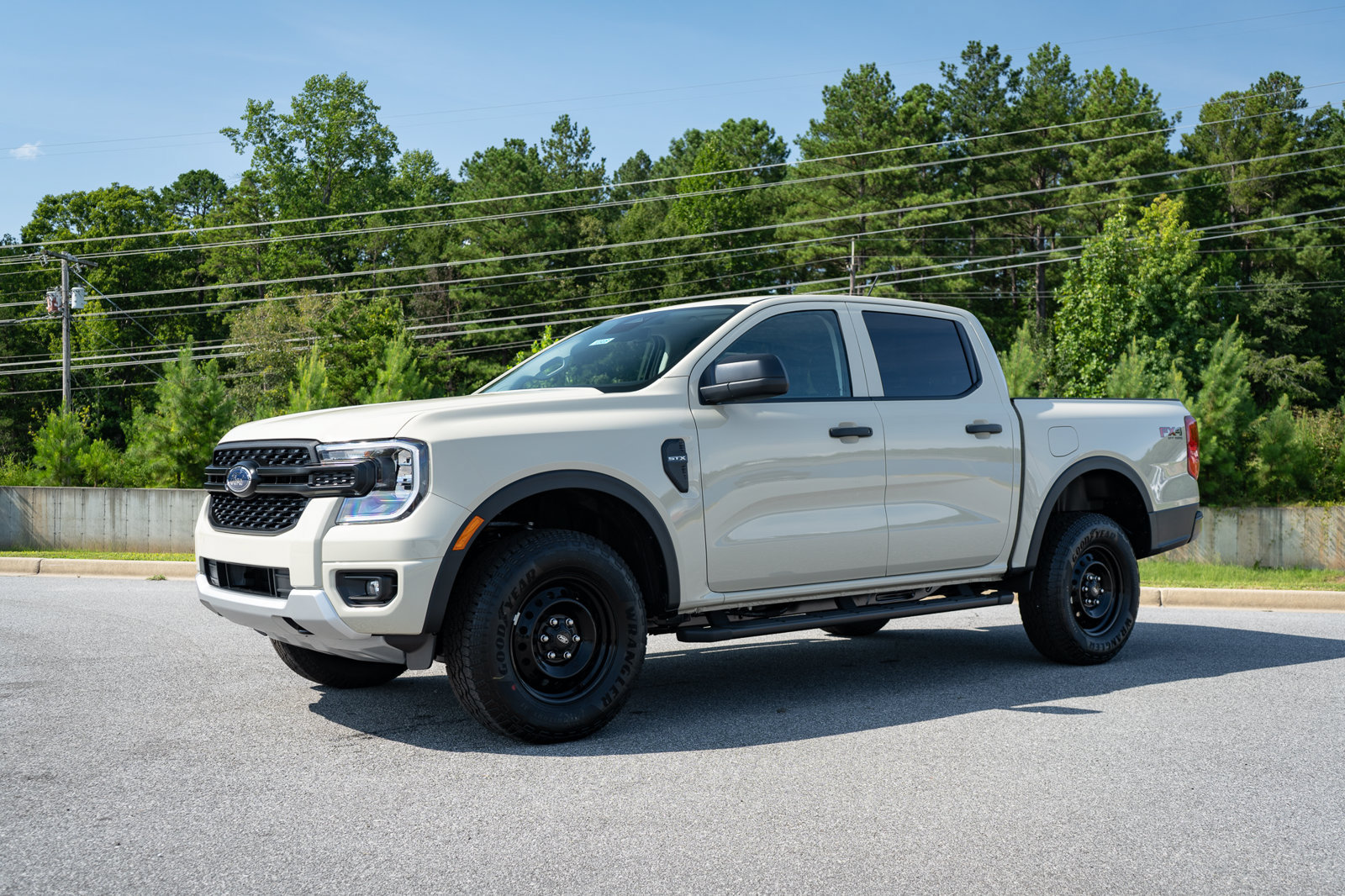 New 2026 Ford Ranger XL w/ FX4 Off-Road Package AWD/4WD image 3