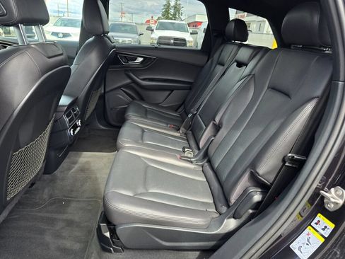 Used 2017 Audi Q7 3.0T Prestige w/ Prestige Package AWD/4WD image 19