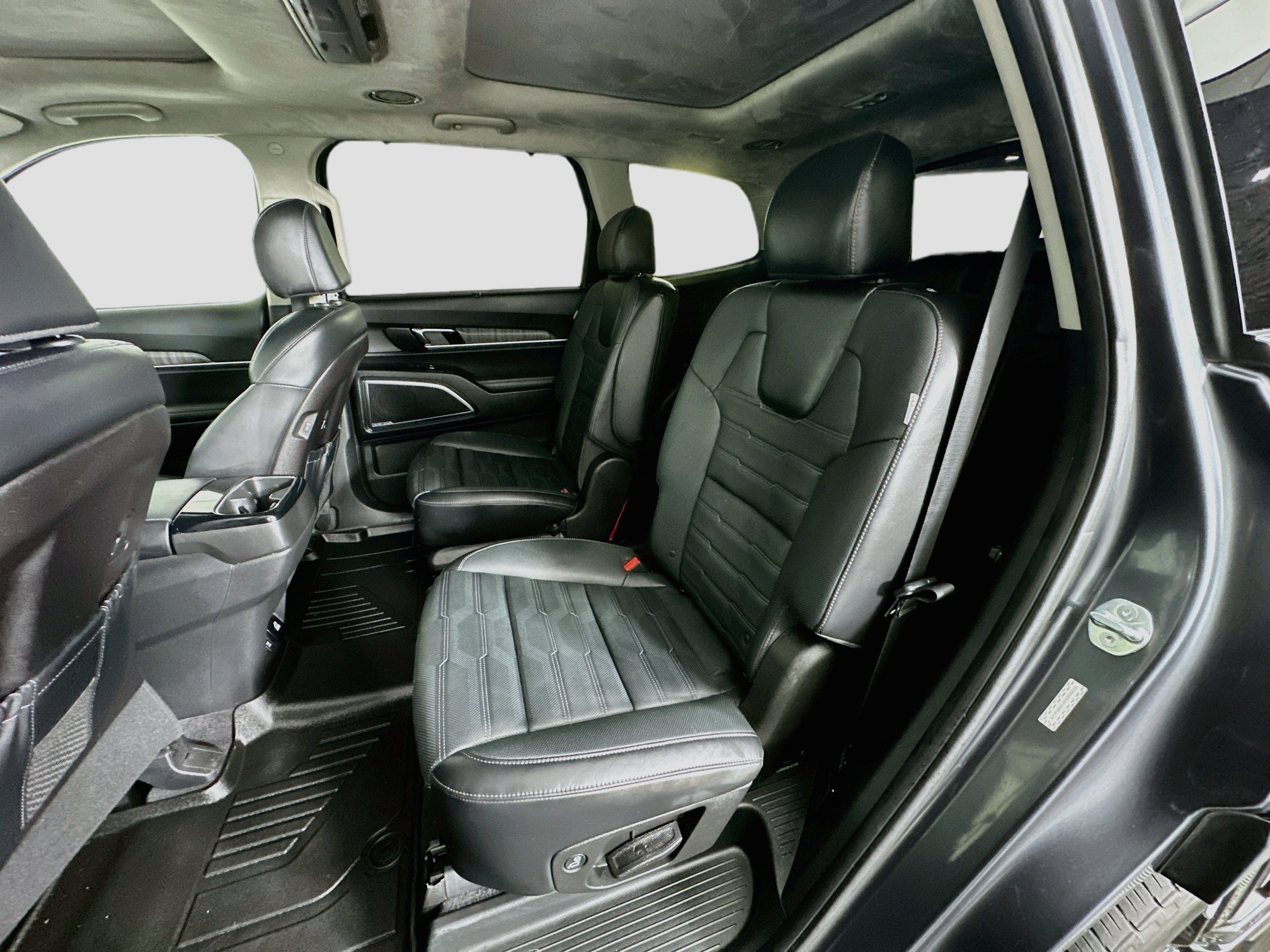 Used 2023 Kia Telluride SX Prestige AWD/4WD image 29
