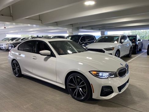 Used 2022 BMW 330i xDrive Sedan w/ M Sport Package AWD/4WD image 6