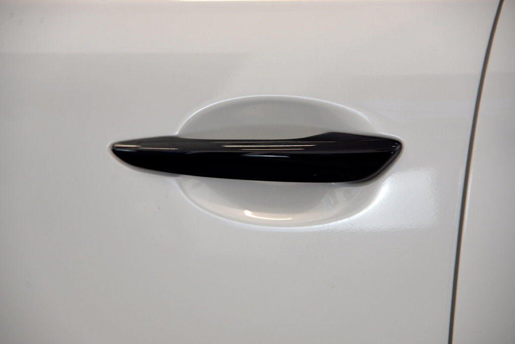 Certified 2025 MAZDA CX-70 Plug-In Hybrid w/ Premium Plus AWD/4WD image 13